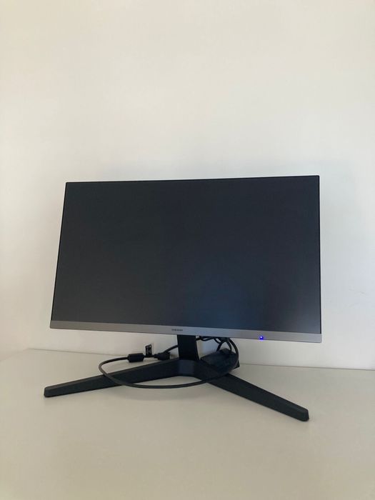 Monitor Samsung S24C330GAU 24” 75Hz