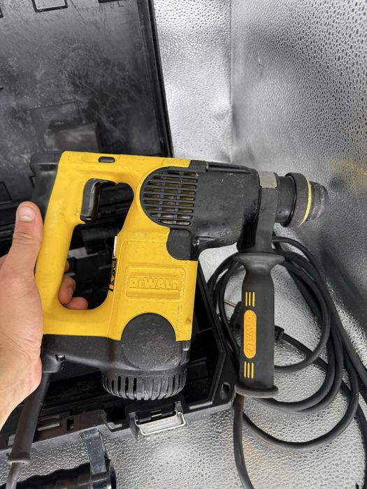 Перфоратор SDS-Plus DeWALT D25313  отбойник дрель