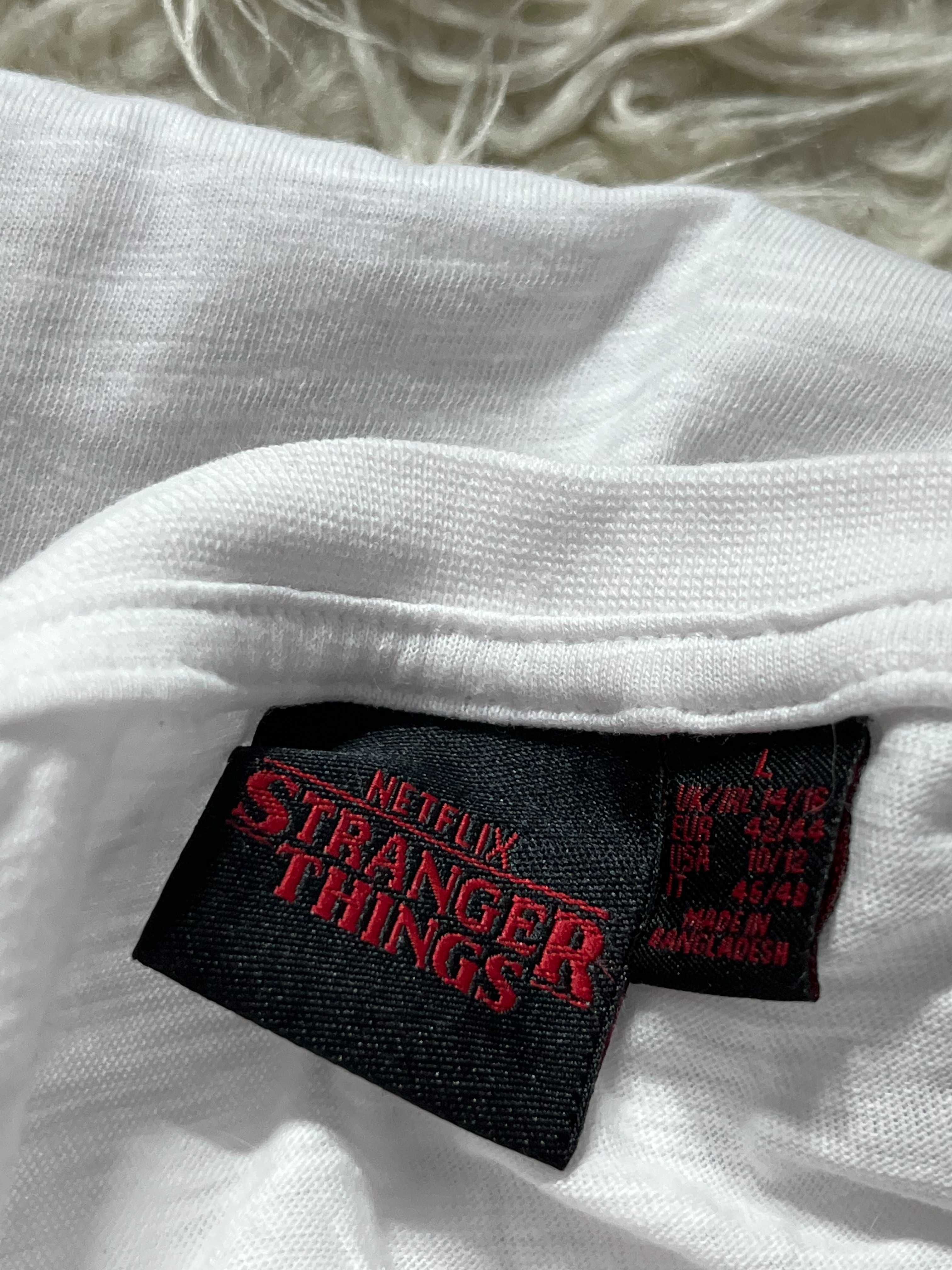 Koszulka Stranger things w rozmiarze XL 42