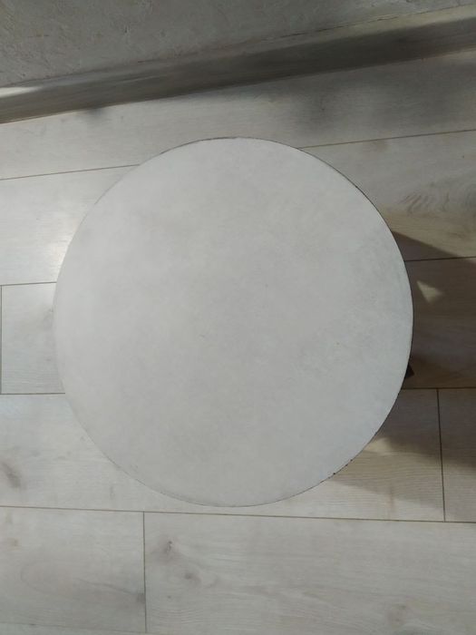 Гарні міцні дерев'яні кухонні стільці табурет стільчик стілець столик