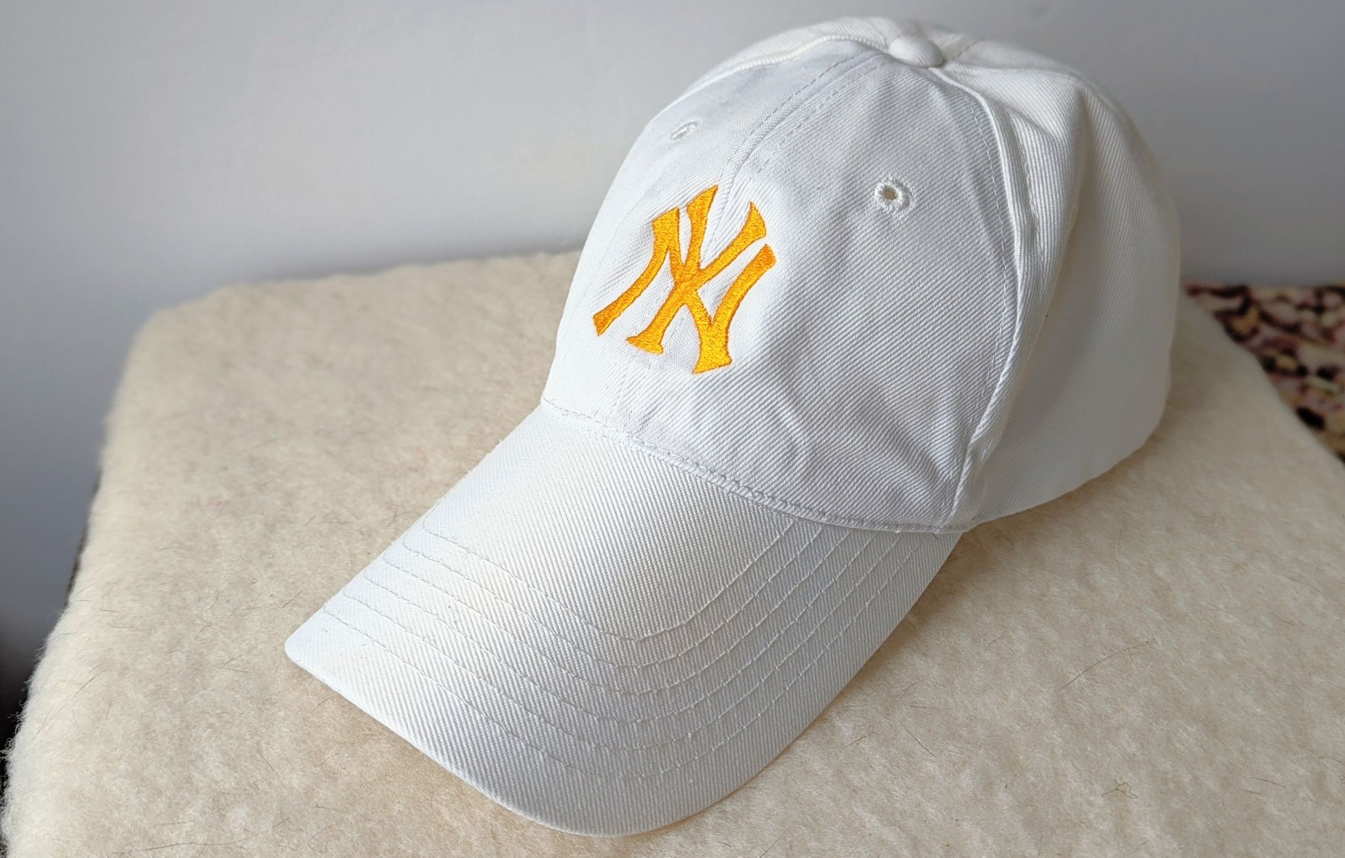 Кепка New York Yankees новенька стильна