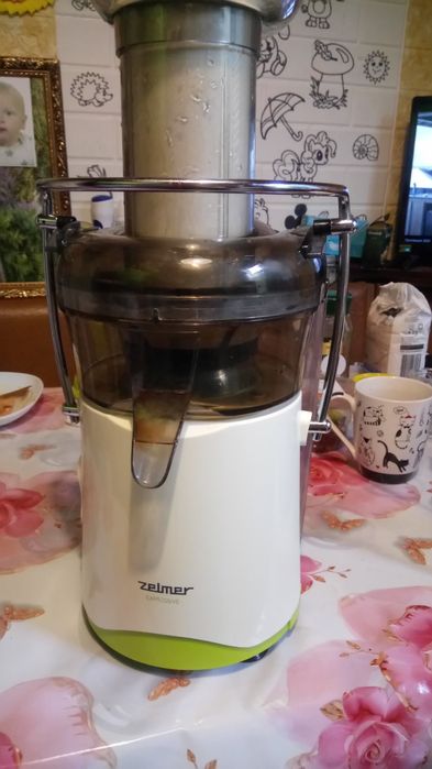 Продам соковыжималку