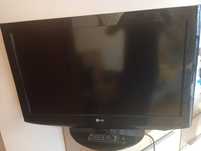 Telewizor LG z pilotem