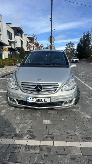 Mercedes benz b 200