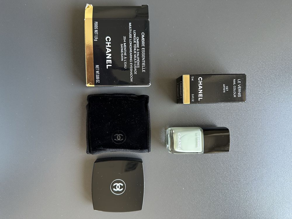 Chanel promocja cien do powiek i odzywczy lakier do paznokci.