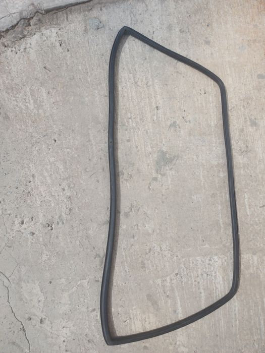 Продам ущільнювач лобового скла Таврія, Славута, ЗАЗ