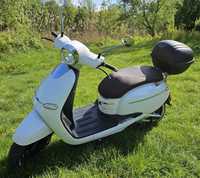 Skuter elektryczny Blinkee a'la vespa + ładowarka