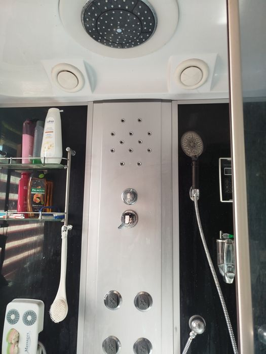 Kabina prysznicowa z hydromasażem