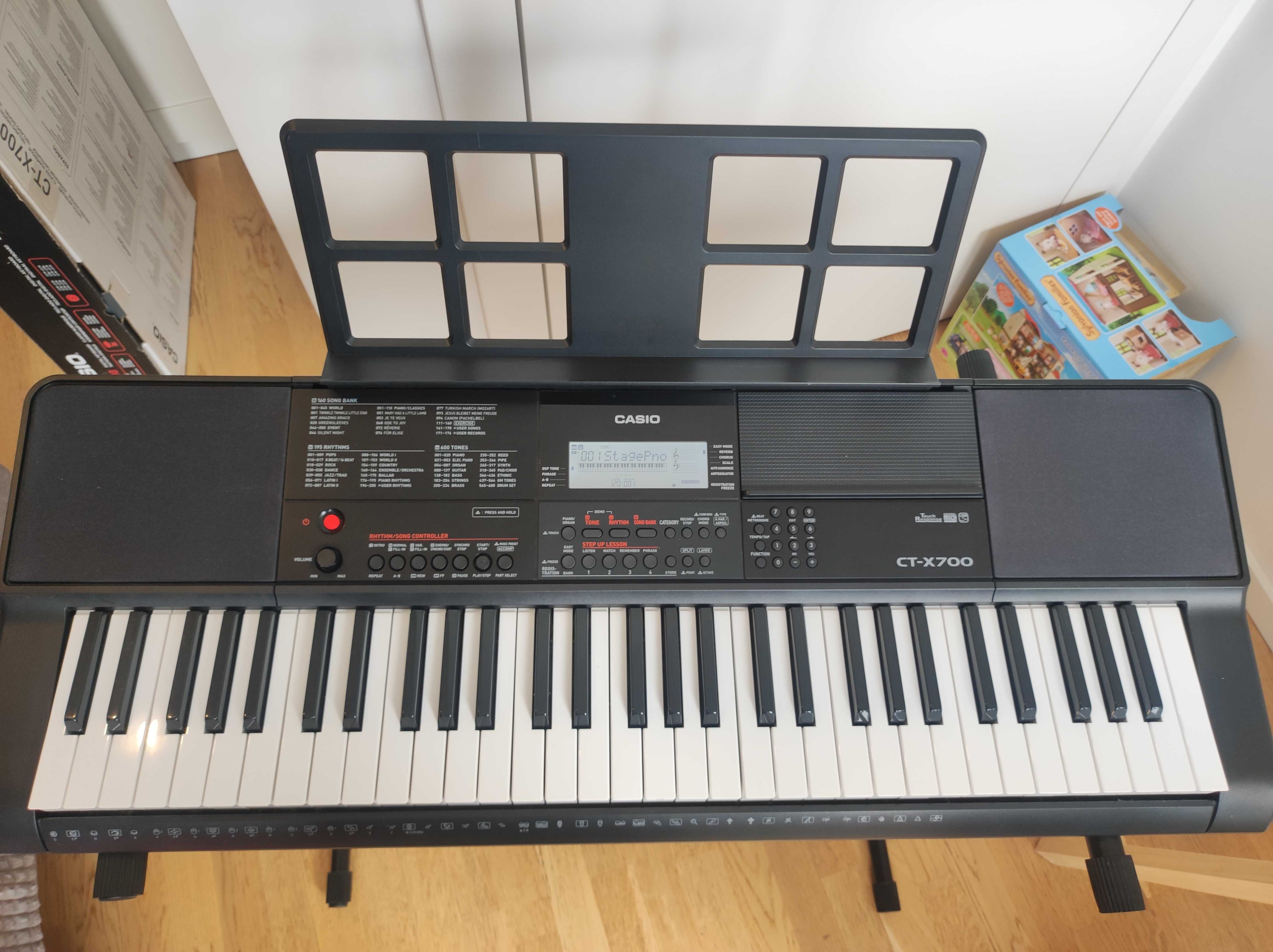 Keyboard CASIO CT-X700