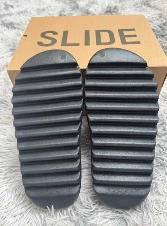 Adidas YeezySlide_Black Nowe damskie Klapki 41