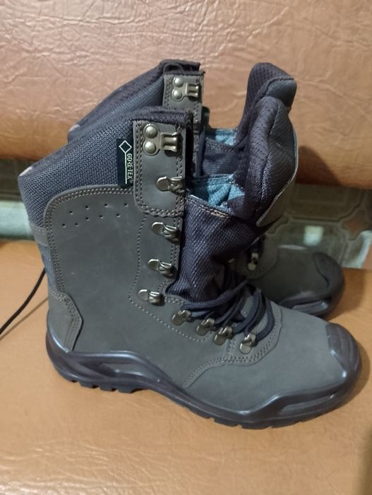 Gore-TEX Берци розмір 38 нові