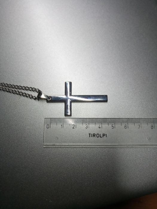 Krzyż wisiorek srebrny