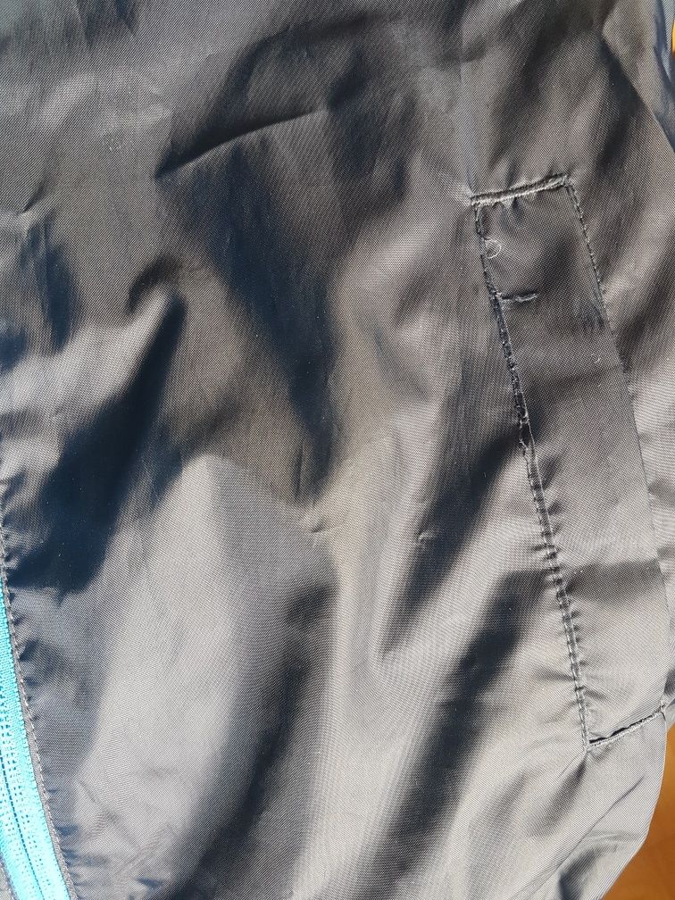 Kurtka Decathlon Quechua przeciwdeszczowa