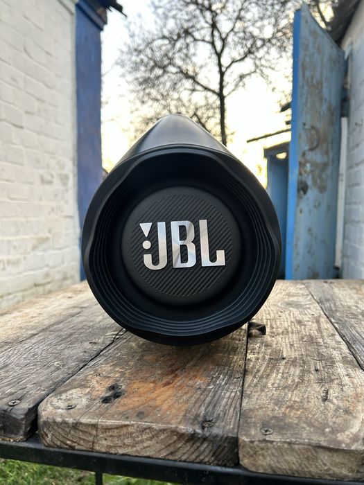 JBL Boombox 2 .!