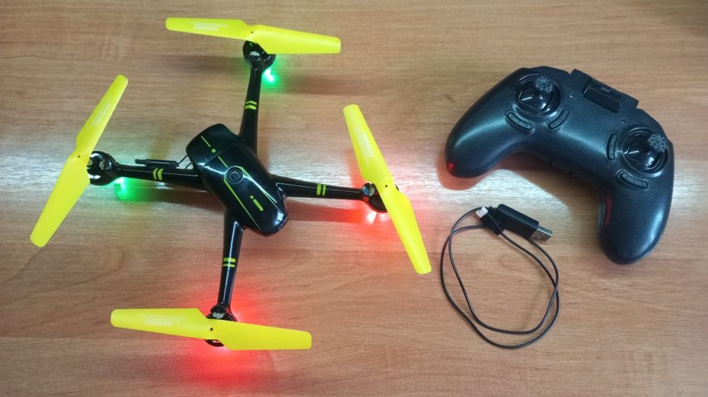 Квадрокоптер Helicute H828HW