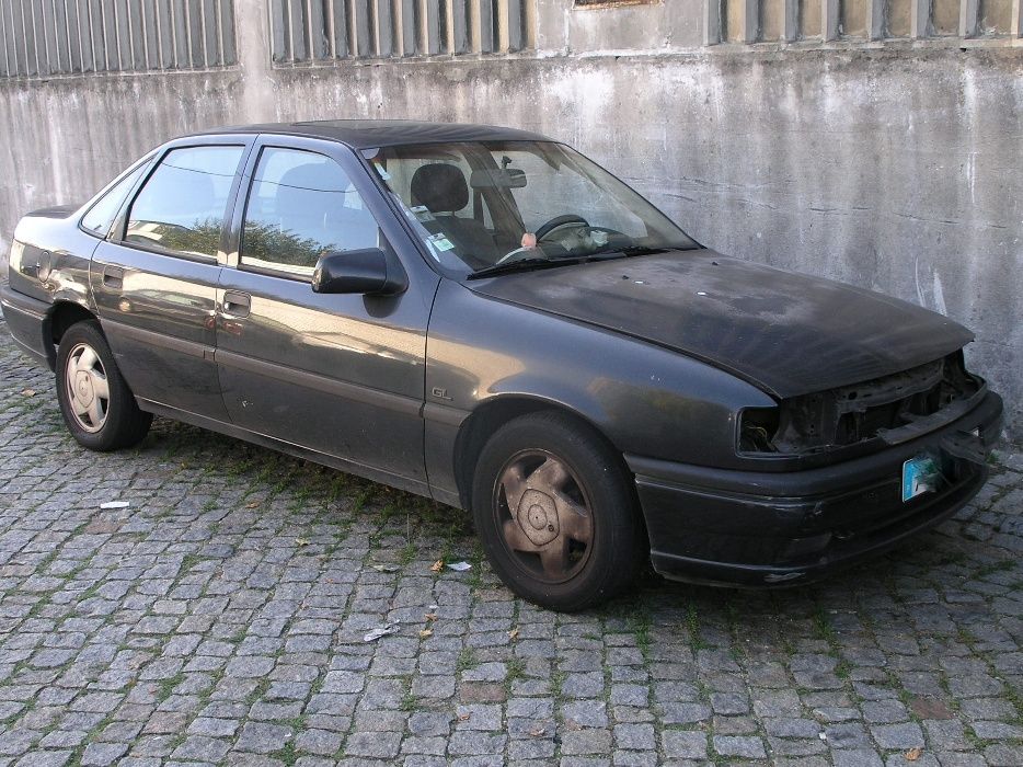 Opel Vectra para peças ( A / B / C )