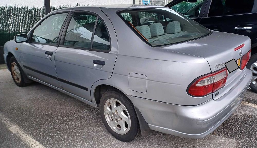 Nissan Almera 1999