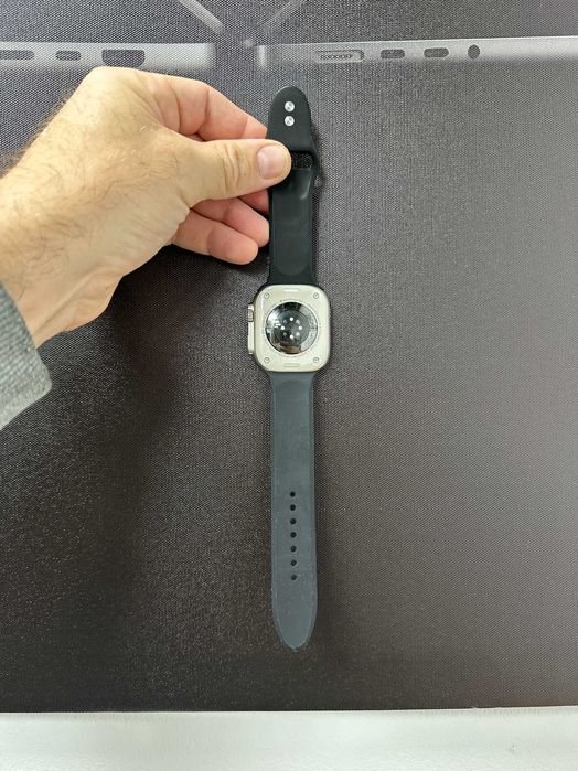 Apple Watch Ultra 2 GPS + Cellular 49mm Titanium Case . 30400SV