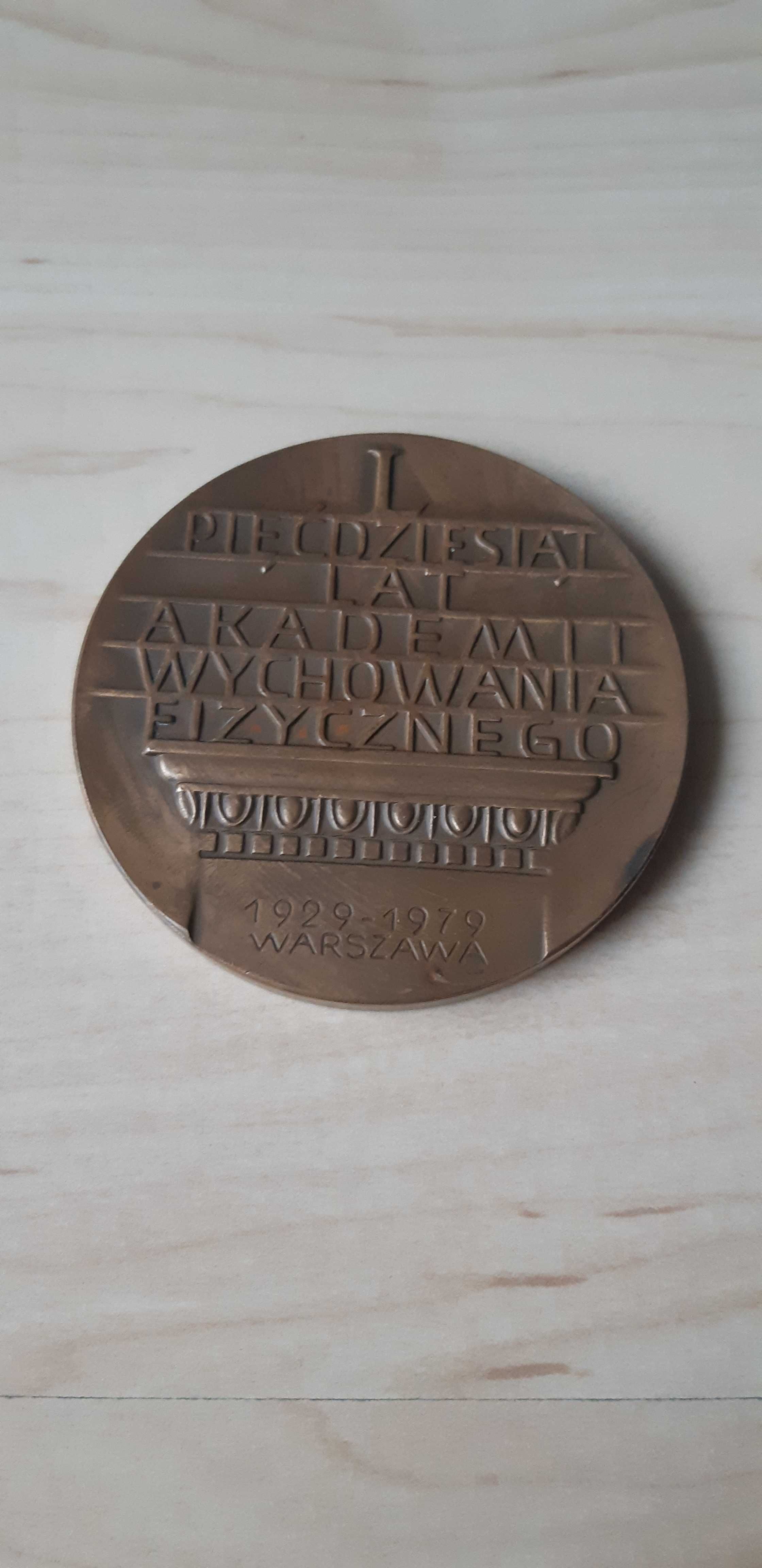 medal pięćdziesiąt lat Akademii Wychowania Fizycznego