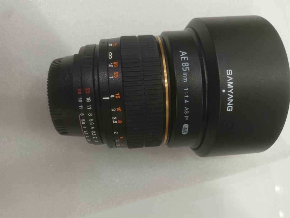 Obiektyw portretowy  Samyang AE 85 1.4 as if umc jak nowy (Nikon)