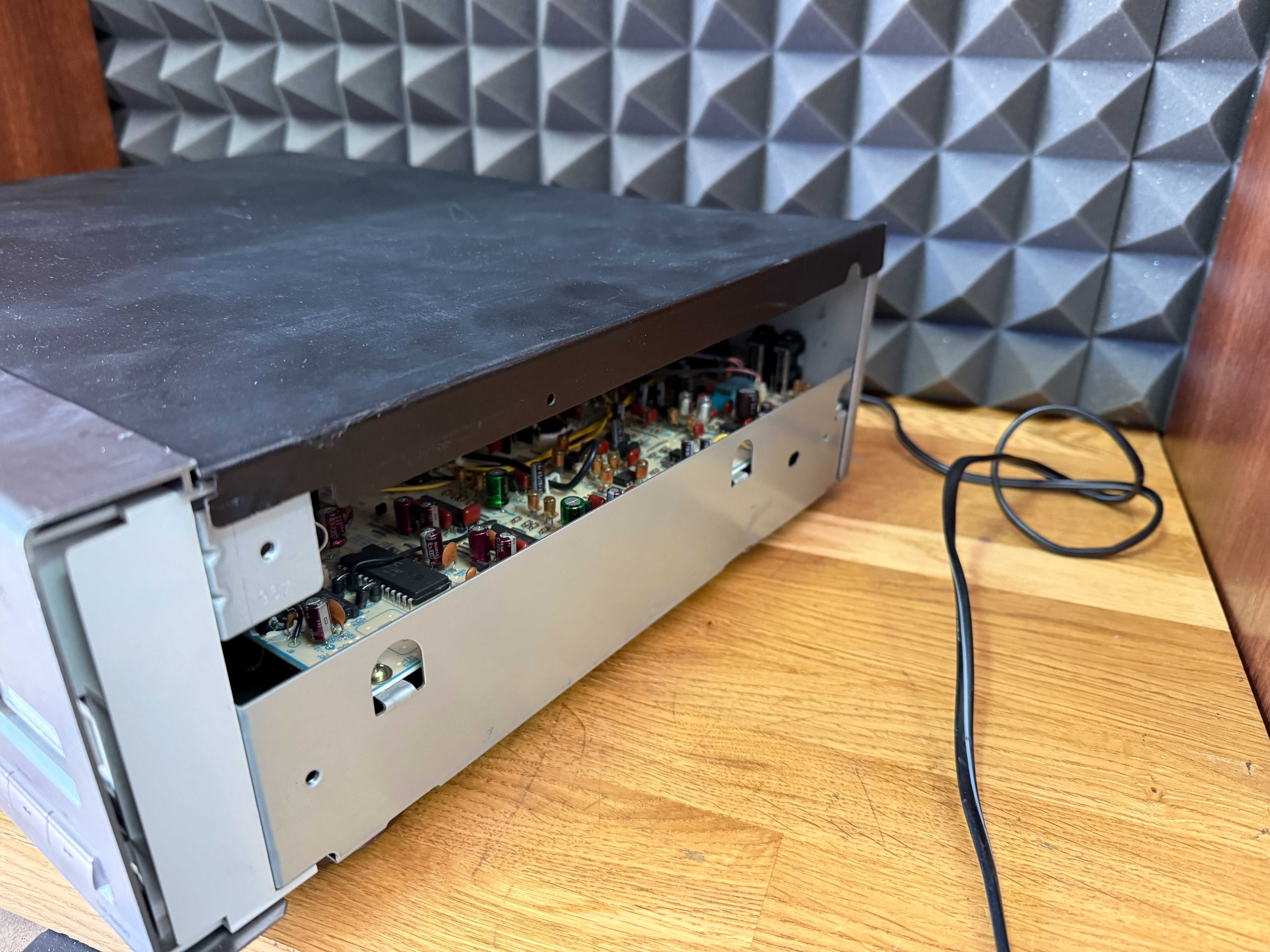 Odtwarzacz CD Onkyo INTEGRA DX-6850