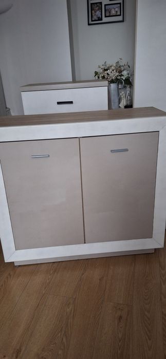 Sprzedam komode masywna w bardzo dobrym stanie