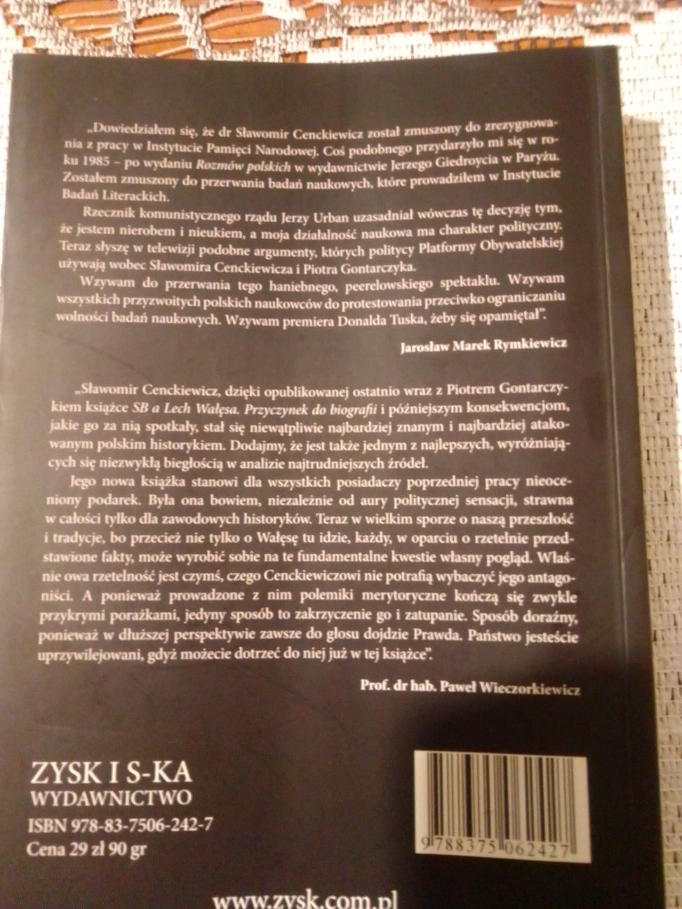 Książka o Lechu Wałęsie.