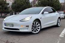 Tesla Model 3 2019