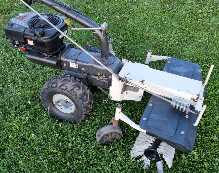 Zamiatarka odśnieżarka Silnik Briggs&Strattion