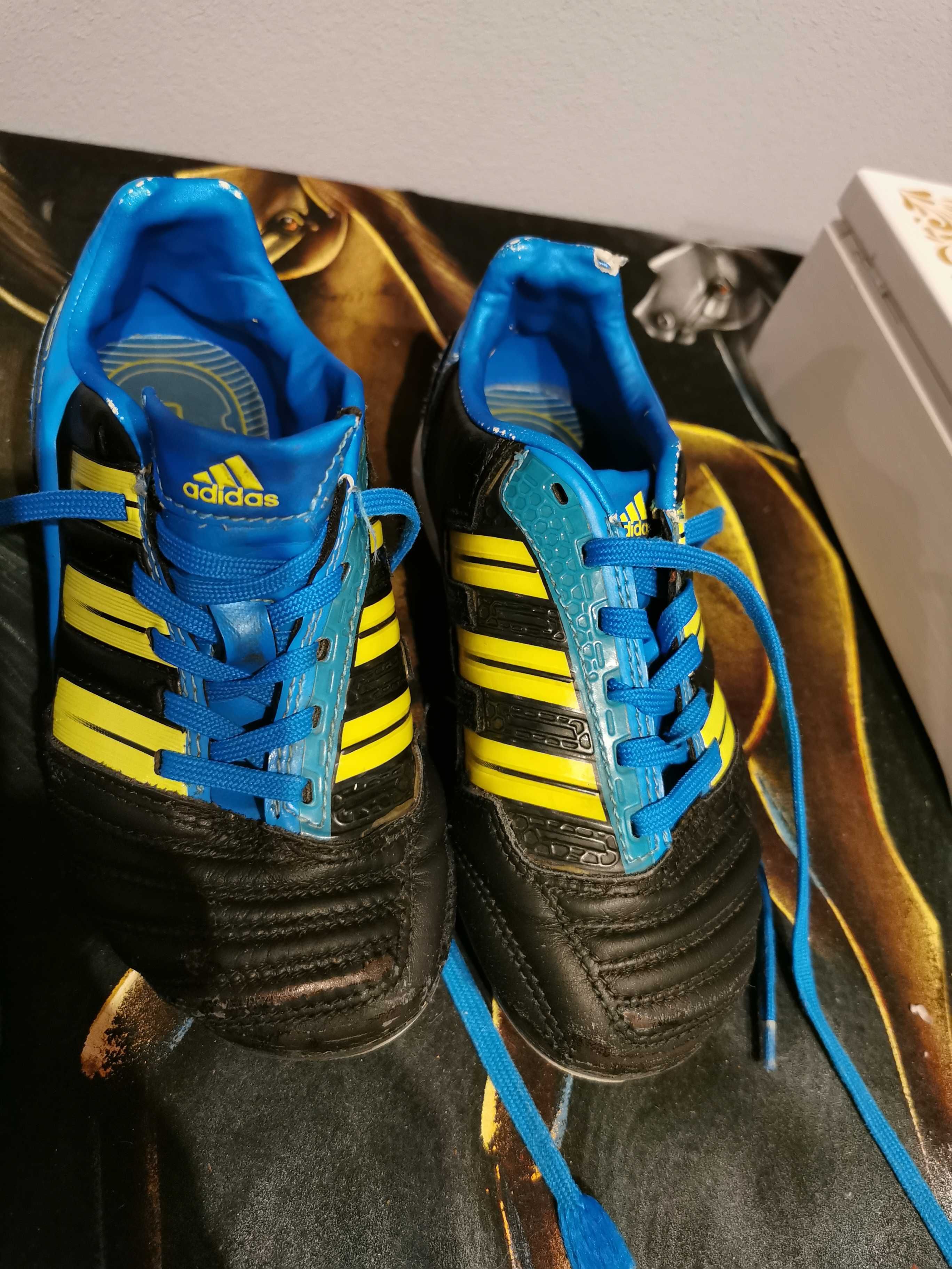 Korki chłopięce adidas, buty do piłki nożnej r 27