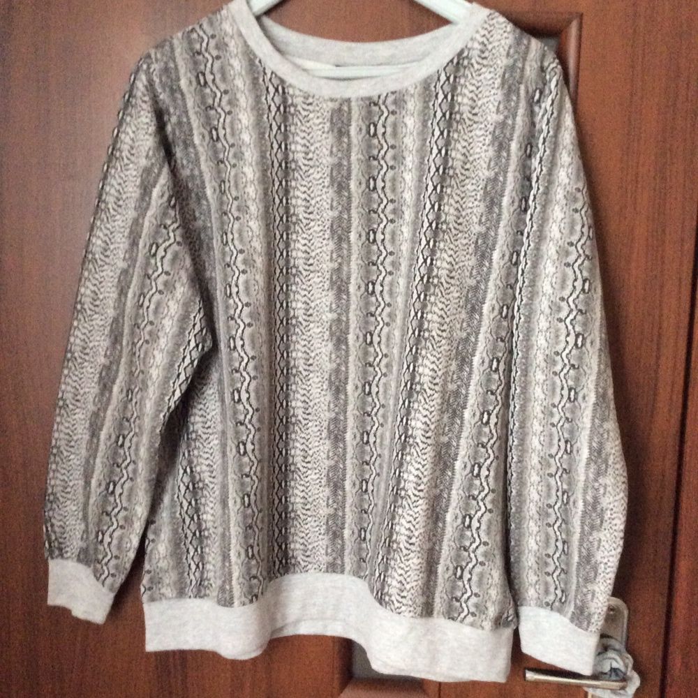 Bluza dresowa nowa weżowy wzor rozm 50-52