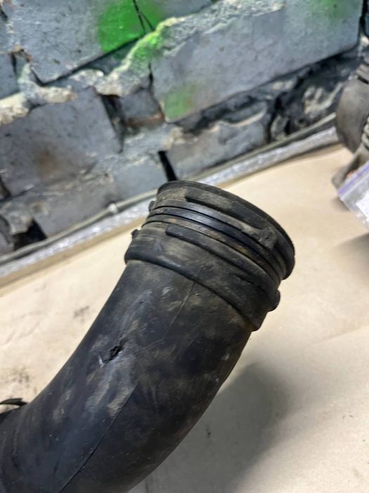 Патрубок повітряного фільтра Renault Laguna 2 Espace 4 1.9 cdi Рено