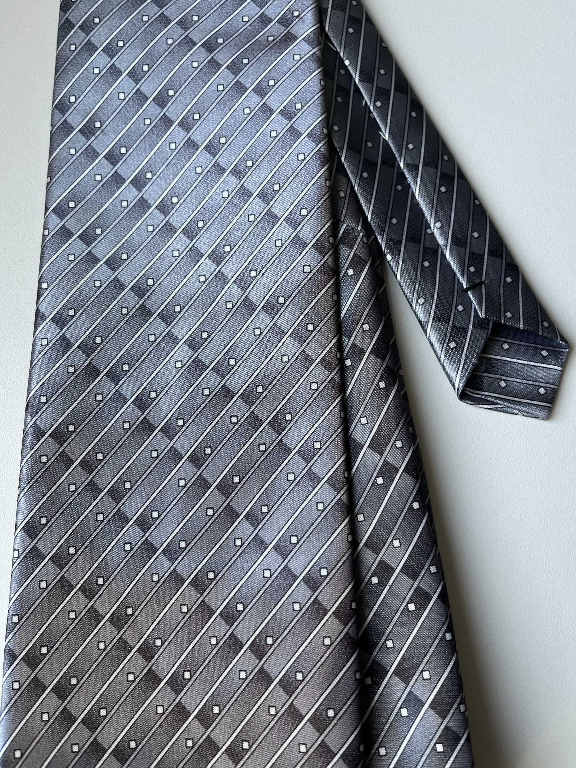 Krawat jedwabny. Hand made 100% silk. Nowy.