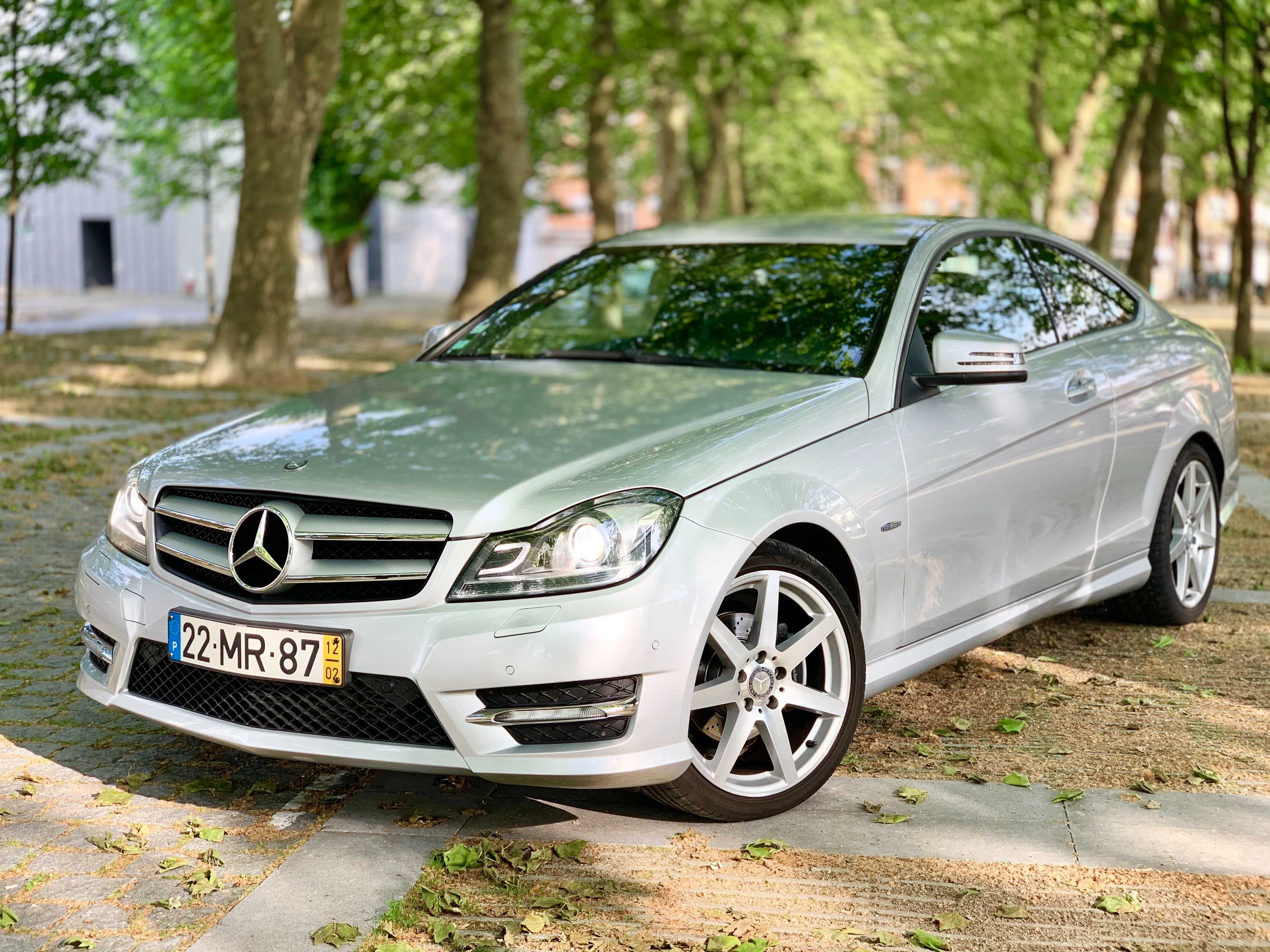 Mercedes-Benz C220 Coupé AMG | Nacional | 168.835km | Impecável