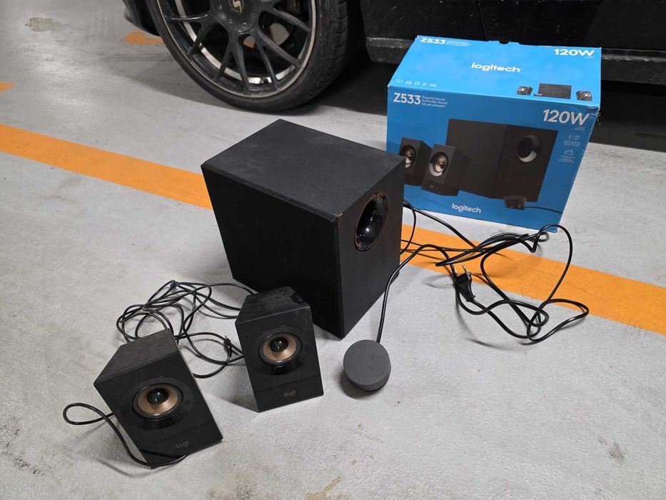 Głośniki LOGITECH 2.1 Z533 Czarny