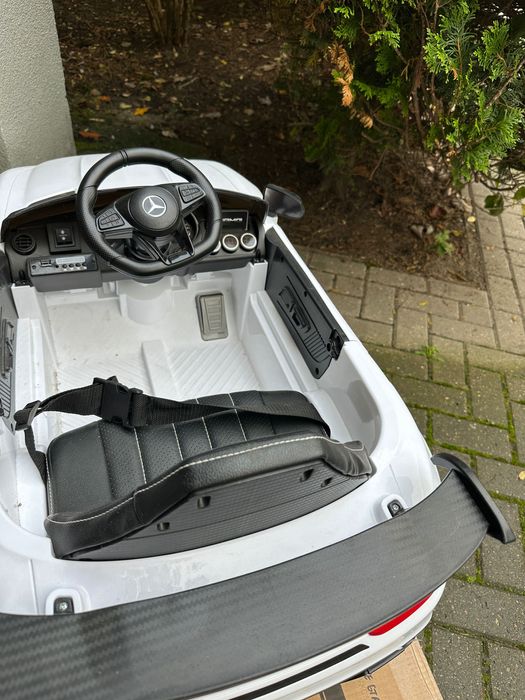 Auto dziecięce BMW na pilocie