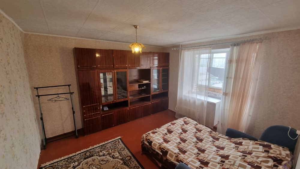 Оренда 1-кімнатна на Заливній з меблями