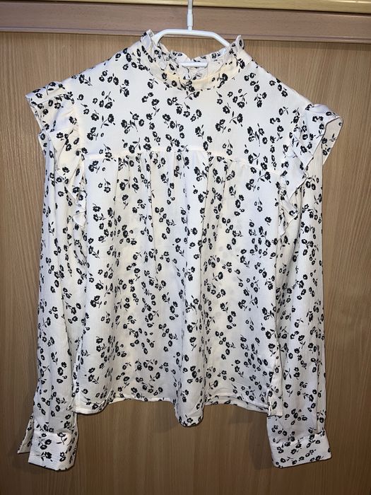 Bluzy w nowym stanie