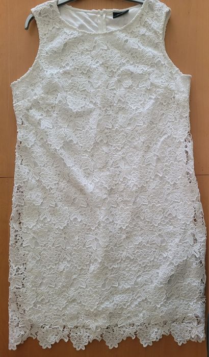 Sukienka koronkowa rozm. 46