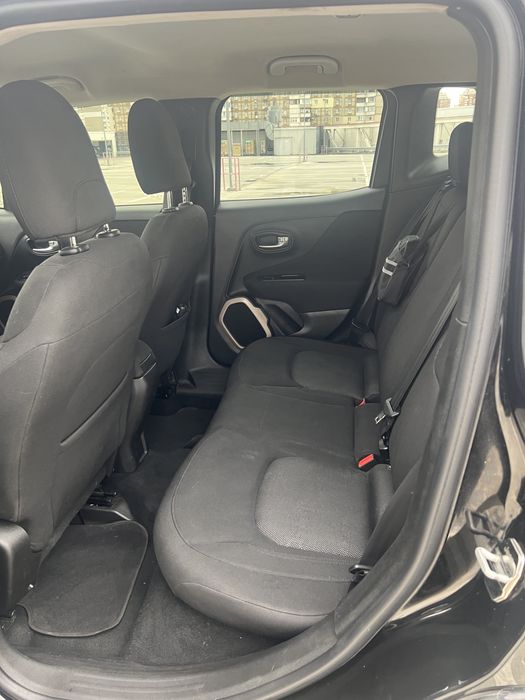 Продам Jeep Renegade Latitude 2016