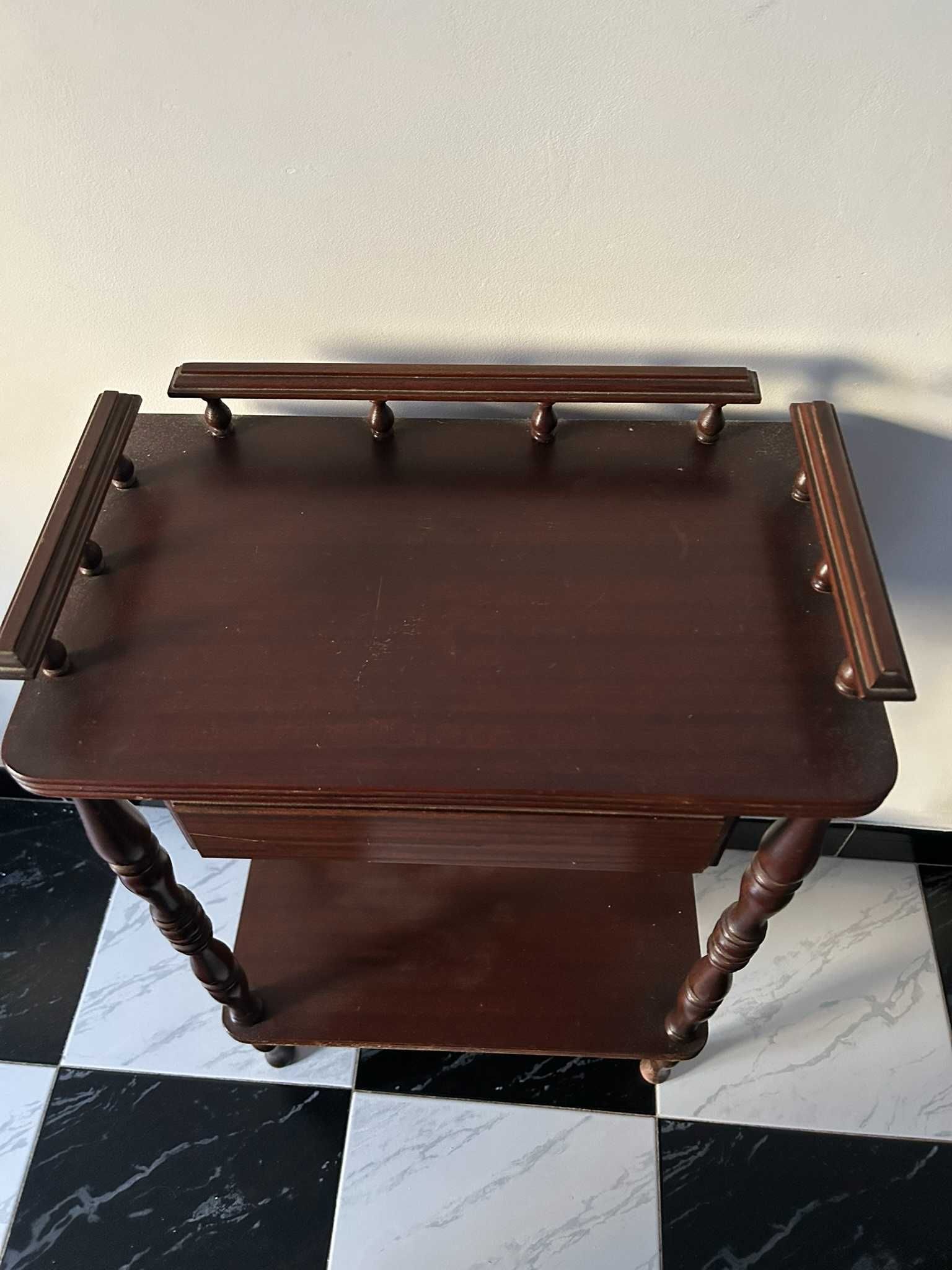 Mesa de madeira (Apoio)