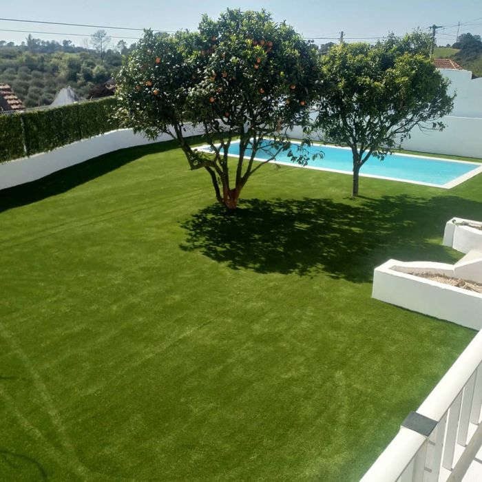 Relva sintética desportiva e paisagista