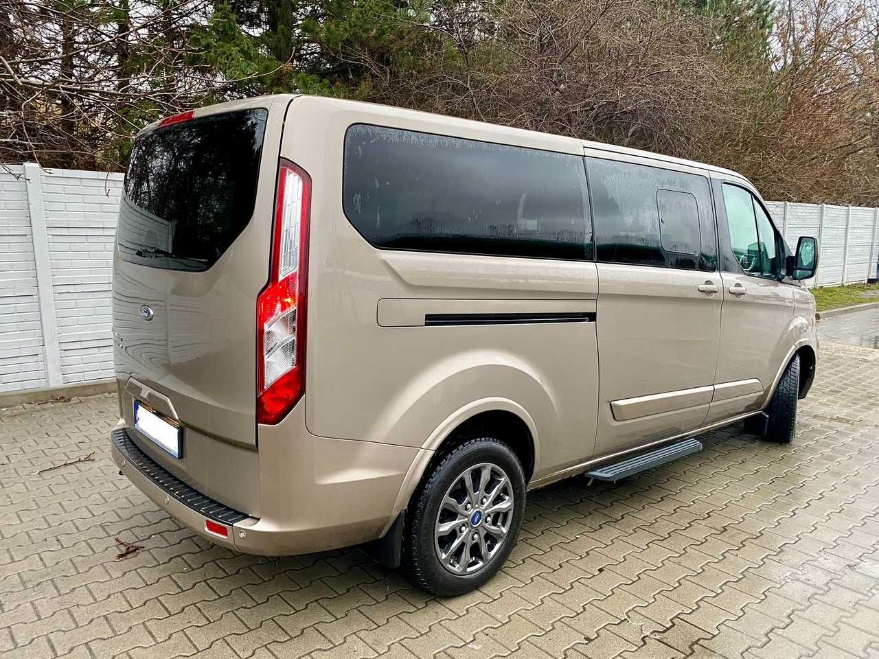 Ford Tourneo Custom Active 12.2023 ROK
