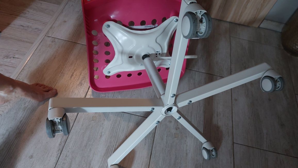 Ikea skalberg sporren rozowe krzeslo