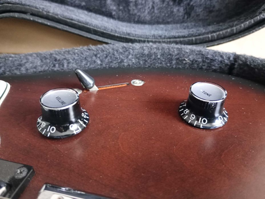 HOSCO Top Hat - JAPAN Zestaw - Gałka gitarowa - Nakładka potencjometr