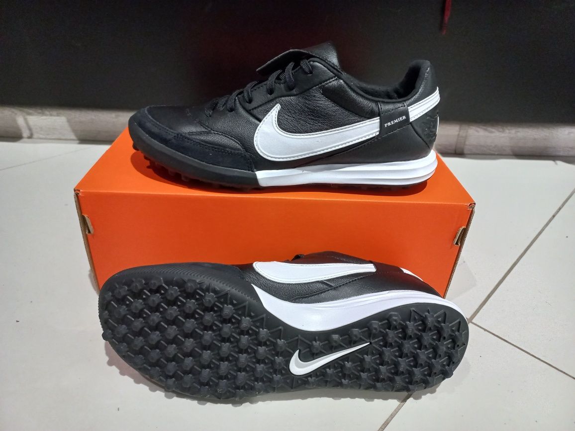 Сороконожки бампи профі Nike Premier Tiempo 36 40 41 42 43 44 45 46 47