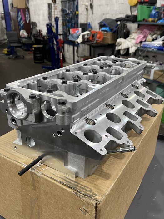 Колінвал 2.0 tdi Audi Q5 A6 A4 VW Crafter  Amarok Tiguan Skoda Superb