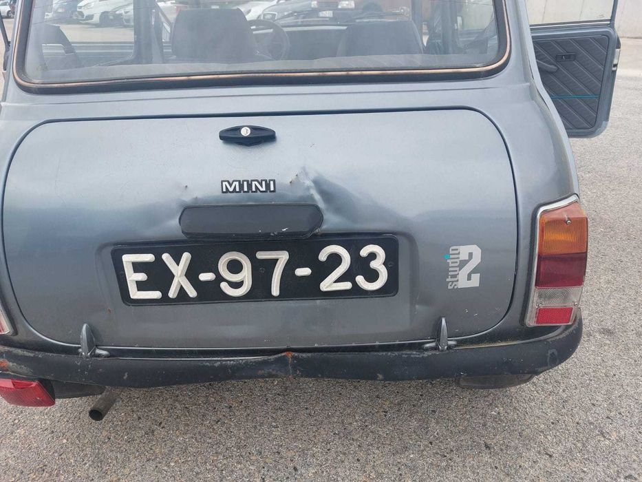 Veículo Clássico MINI 1000