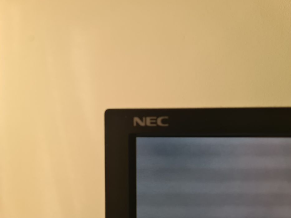 Monitor full HD NEC MultiSync EA244WMi 24,1"