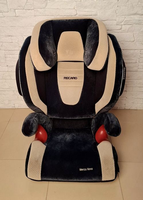 Fotelik dziecięcy samochodowy Recaro Monza Nova welur